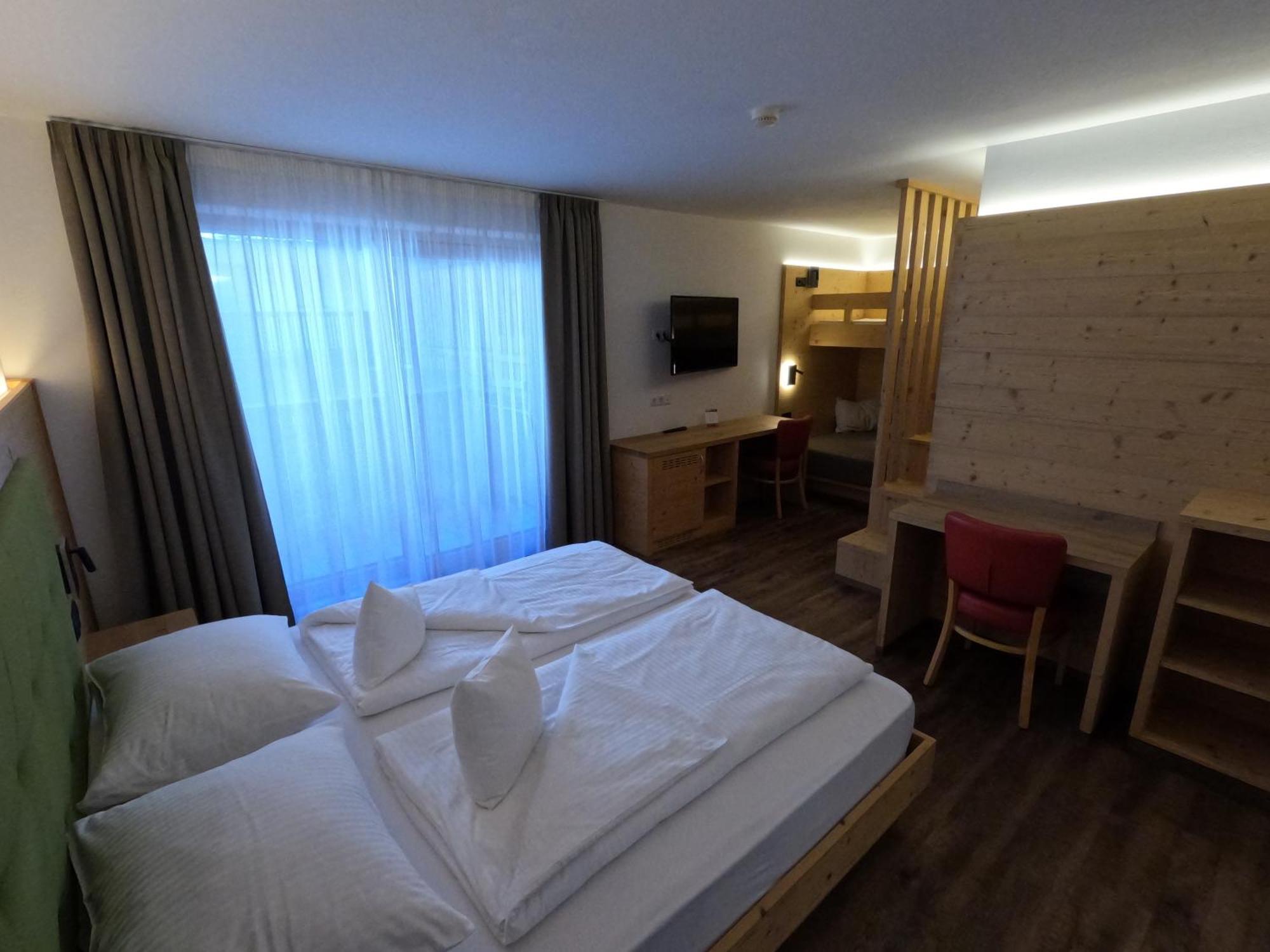 Hotel Mirabel San Vigilio Di Marebbe Room photo